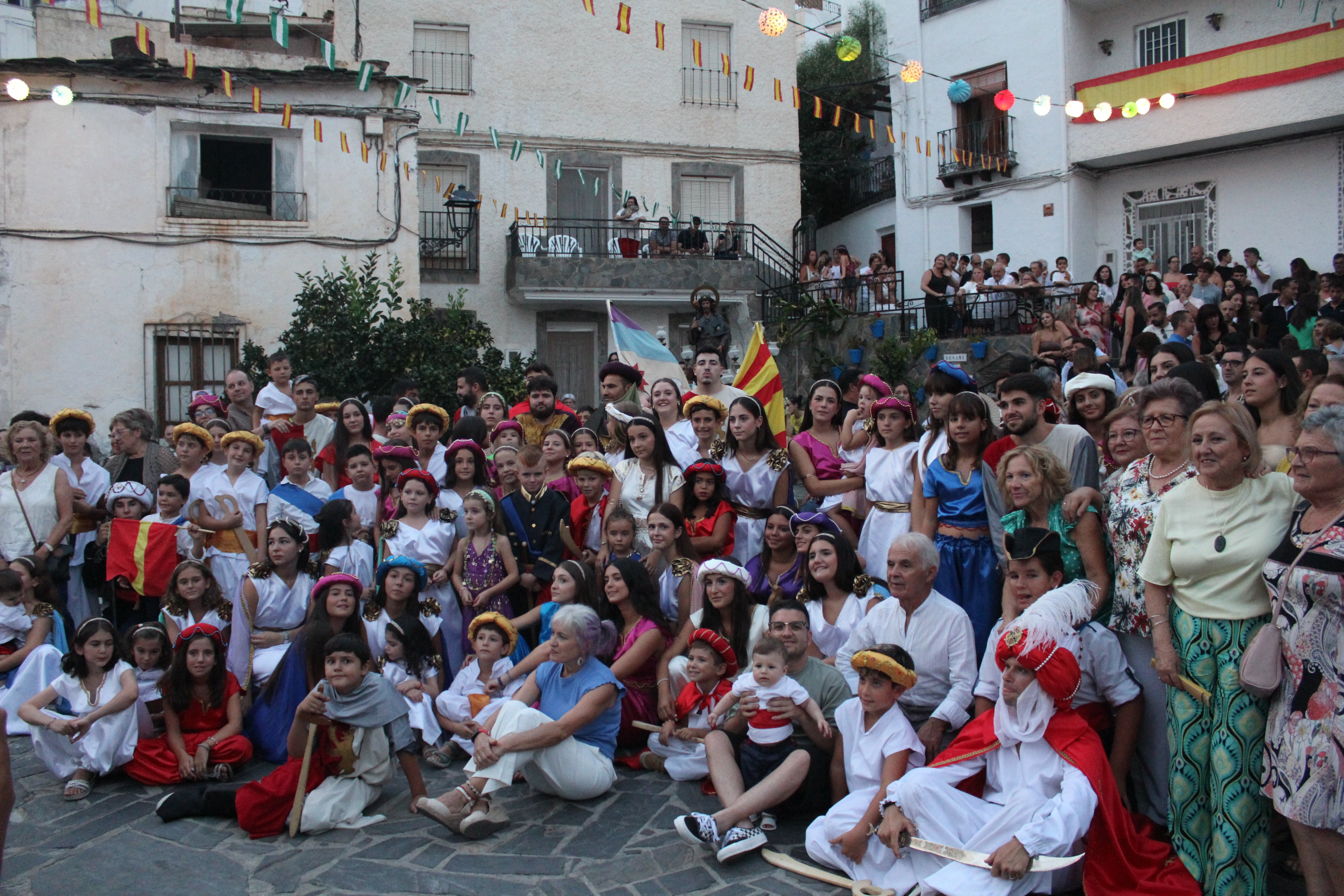 Velefique revive su pasión con los Moros y Cristianos, en imágenes