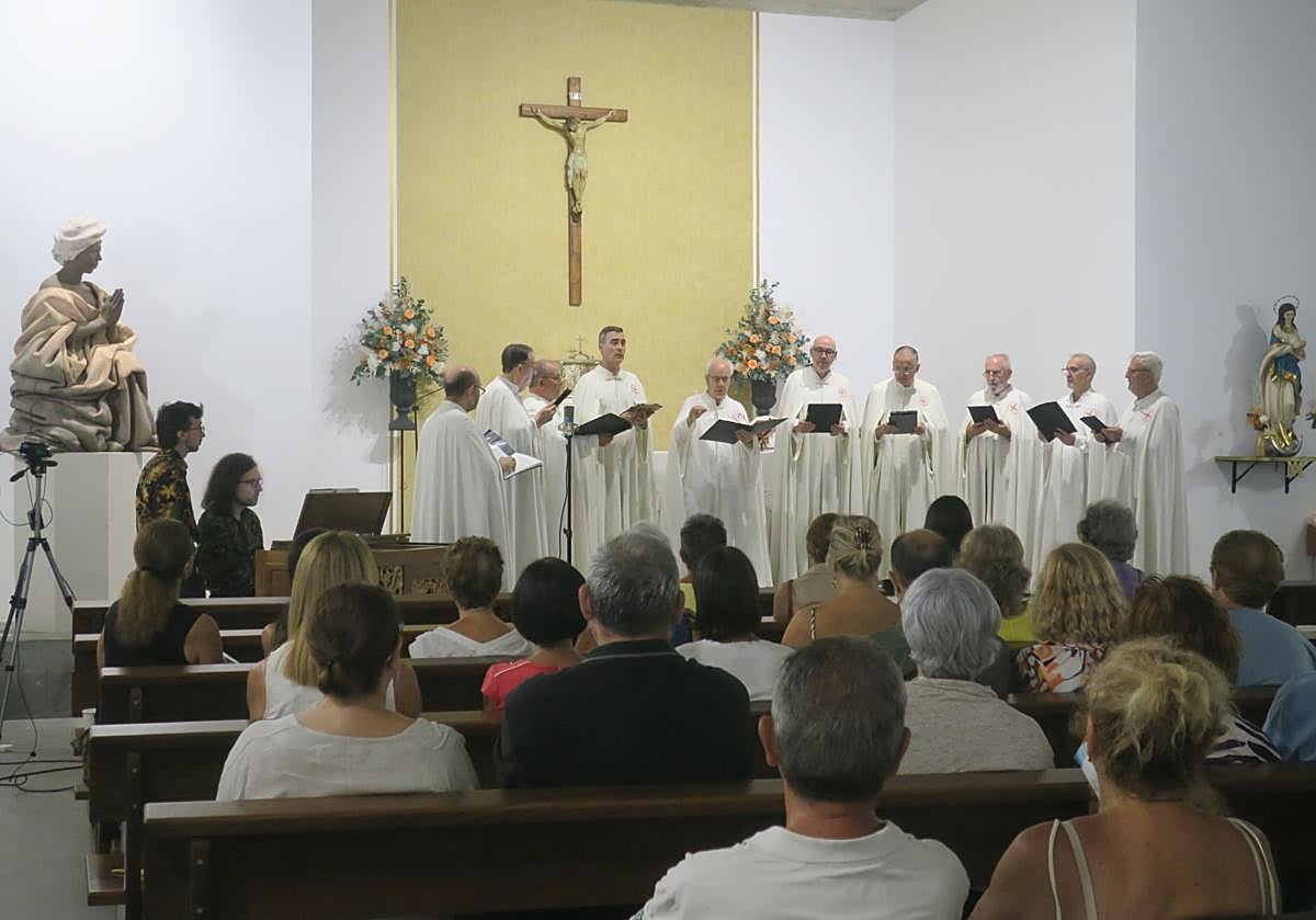Un momento del concierto de anoche de Schola Gregoriana Hispana en Motril.
