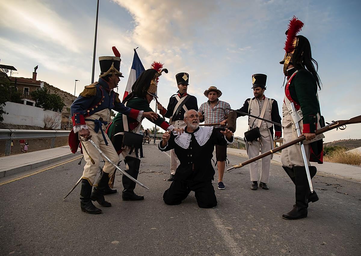 Imagen secundaria 1 - Los trescientos valientes de La Peza