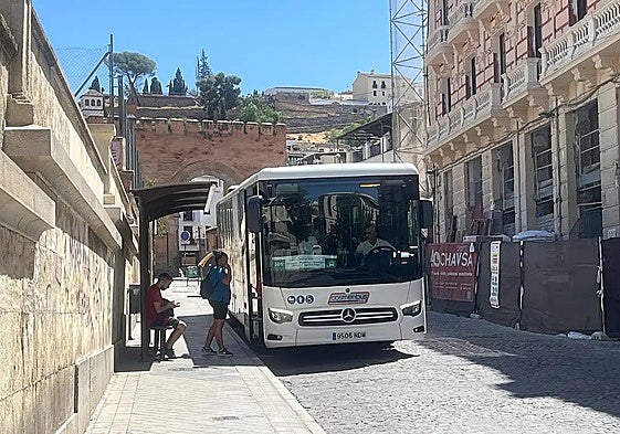 Usuarios del bus 305.