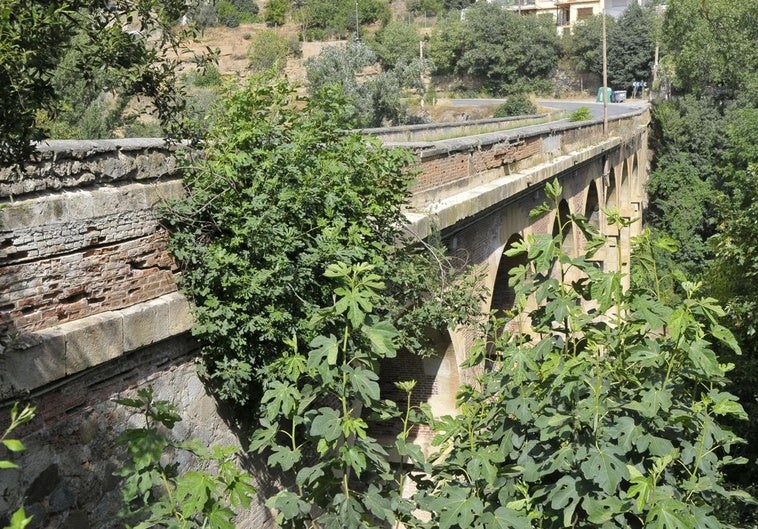 El Puente de Piedra de Isabel II de un pueblo de Granada cumple 166 años