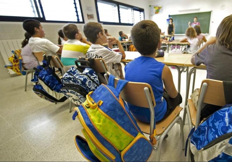 Vuelta al cole en Andalucía 2025-26: fechas clave, vacaciones y precio por alumno