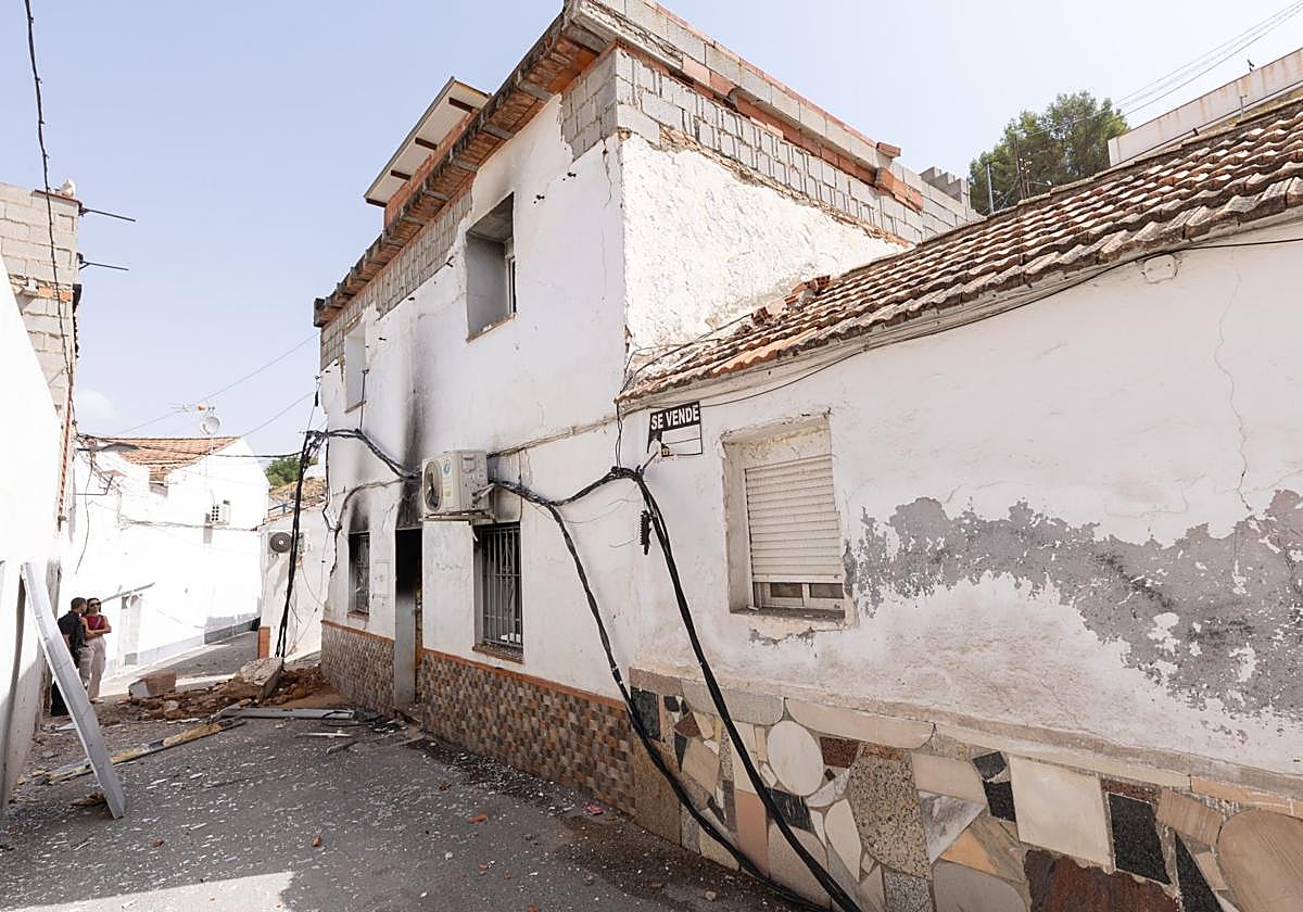 Vivienda afectada por el incendio del miércoles.