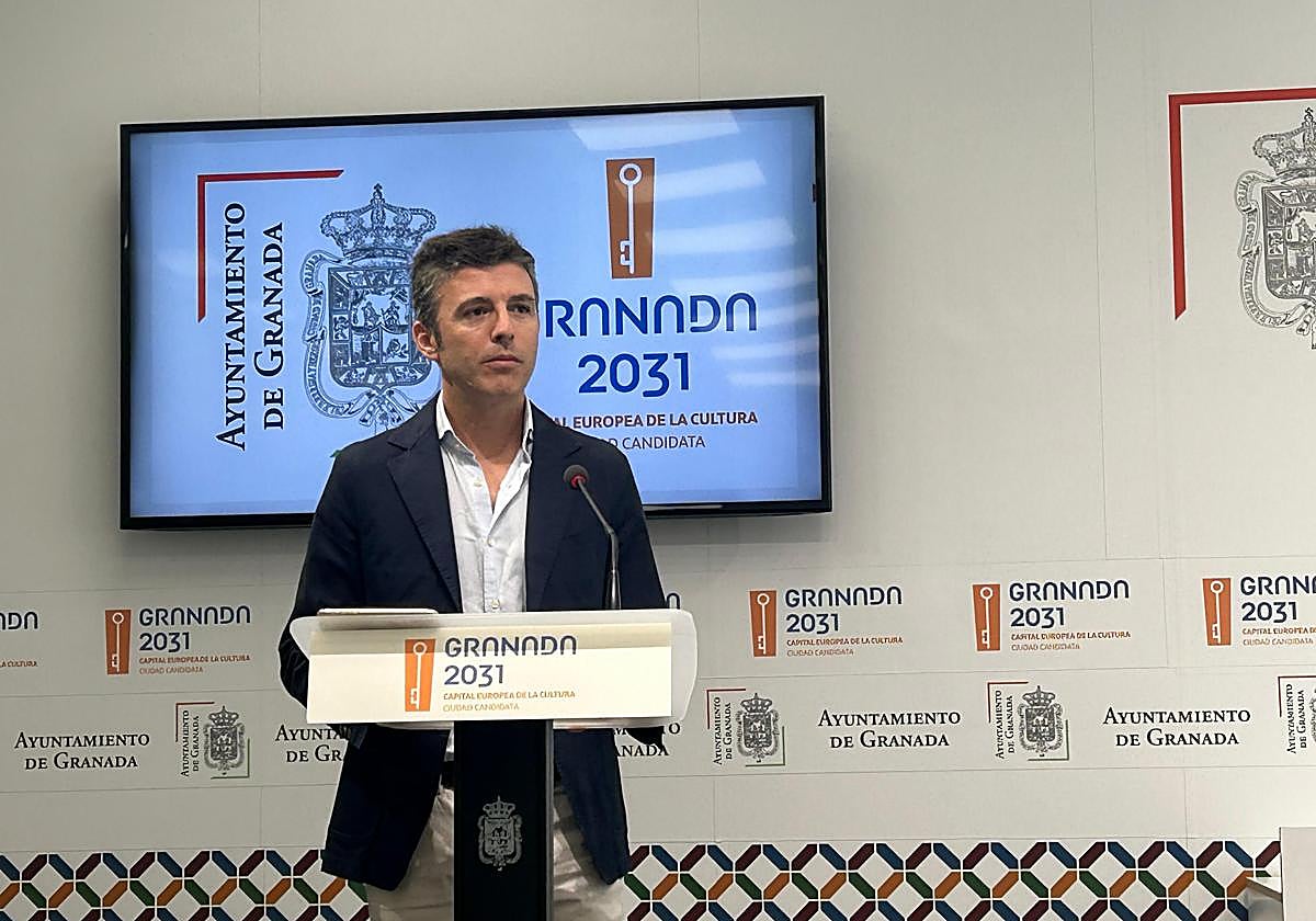 Jorge Saavedra, portavoz del Ayuntamiento, en rueda de prensa.