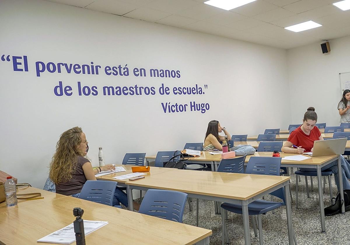 «Una academia increíble»: los alumnos de Tecnoszubia consiguen cerca de mil plazas por toda España