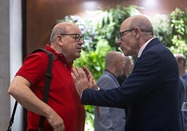 El catedrático Francisco Herrera y el rector de la UGR, Pedro Mercado, tras conocerse el veredicto de Accua.