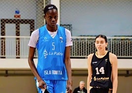 Mame Coumba, a la izquierda, centímetros y calidad para el GmasB en la pintura.