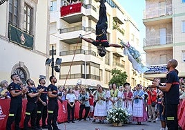 Una ofrenda de fe y flores