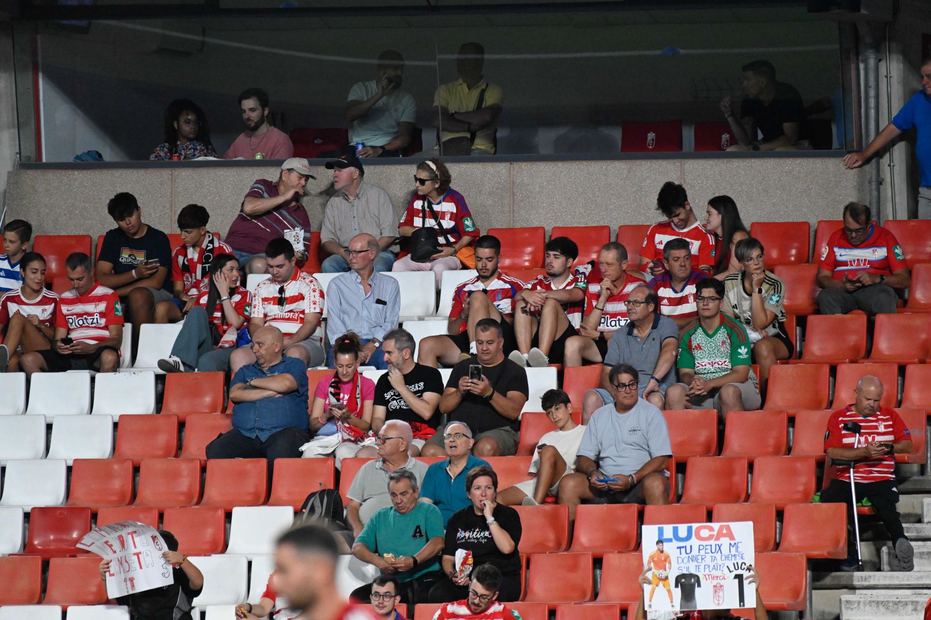 Encuéntrate en la grada del Granada - Mirandés