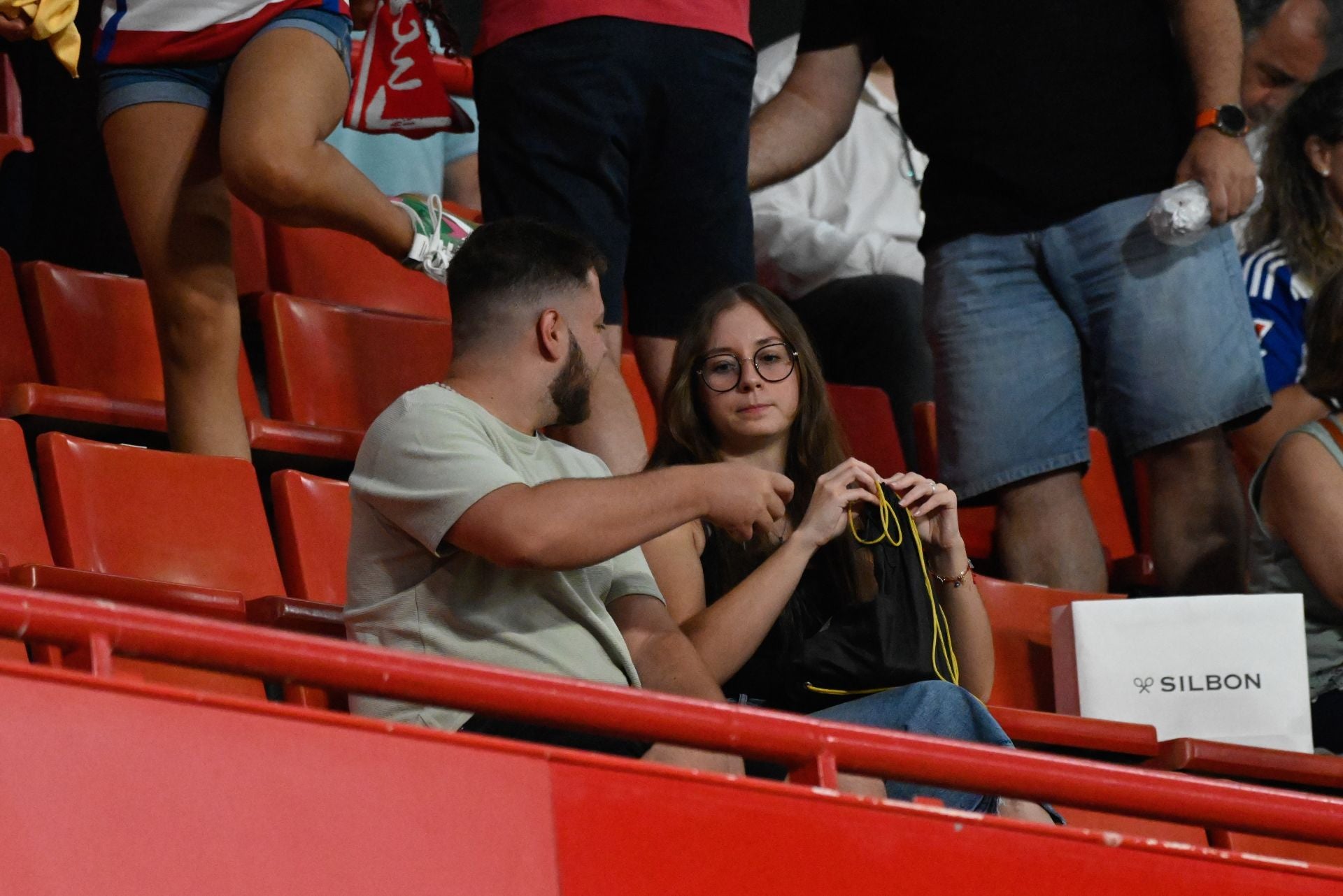 Encuéntrate en la grada del Granada - Mirandés
