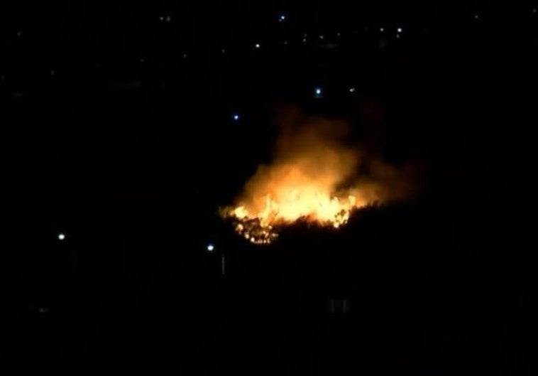 Los fuegos artificiales de fin de fiestas provocan un incendio en Loja