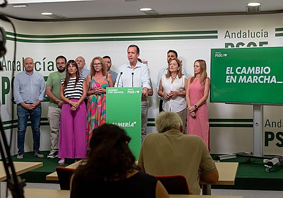 Martín invita a convertir las autonómicas en un plebiscito sobre el «colapso» de la sanidad pública