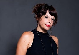 La escritora granadina Virtudes Olvera, finalista del Premio Setenil 2025