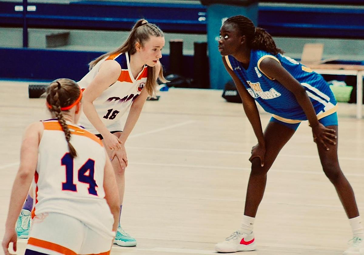 Thioro Sené da el salto al primer equipo del GmasB