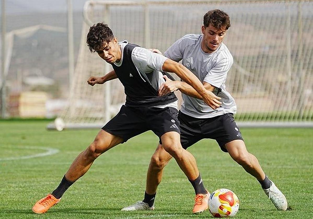 El Recreativo de Luis Bueno arranca el curso con el Martos