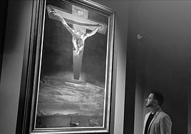 El compositor granadino Ángel Velasco presenta en Escocia su obra dedicada al Cristo de San Juan de la Cruz de Dalí