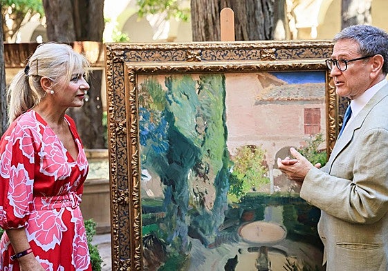 Patricia de Pozo, junto al profesor de Historia del Arte de la Universidad de Granada, Eduardo Quesada