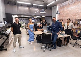 El equipo de Efgrupo en sus instalaciones de Neptuno