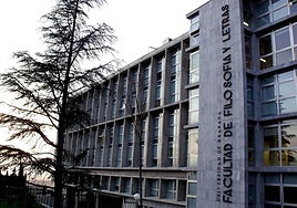 Facultad de Filosofía y Letras, donde se imparte el nuevo doble grado.