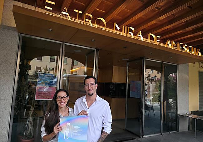 Marta y Jaime, en el Teatro Mira de Amescua.