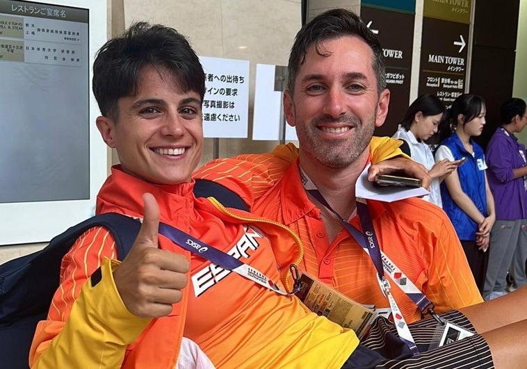 El emotivo reencuentro de María Pérez con su entrenador Jacinto Garzón