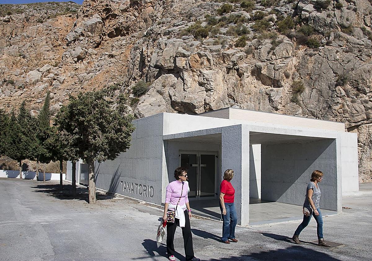 Fotografía de archivo del tanatorio de Calahonda.