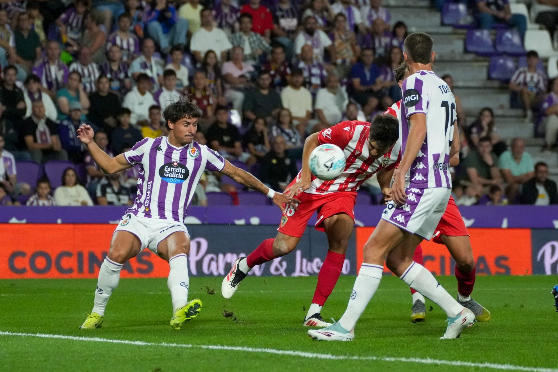 El Almería, prisionero de su propio merecimiento