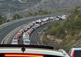 Retenciones este domingo en la A-44.