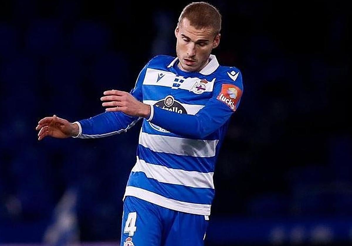 El exnazarí Álex Bergantiños, en la temporada del descenso con el Deportivo.