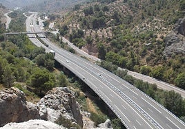 Licitada la rehabilitación de 18 kilómetros de la A-44 a su paso por Jaén