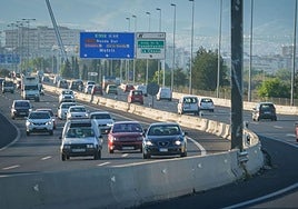 Granada es la provincia andaluza con mayor proporción de vehículos