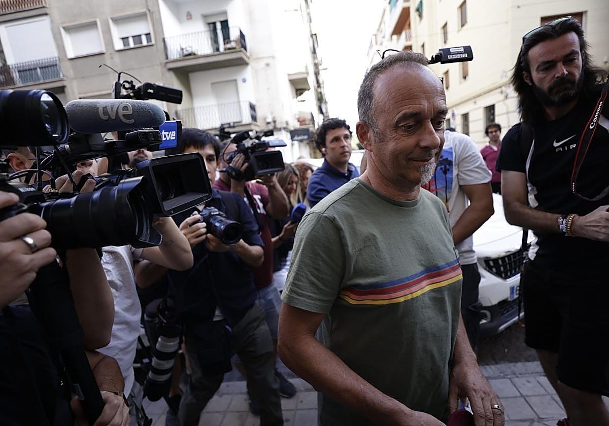 Franceso Arcuri a su llegada a la entrega de su hijo.