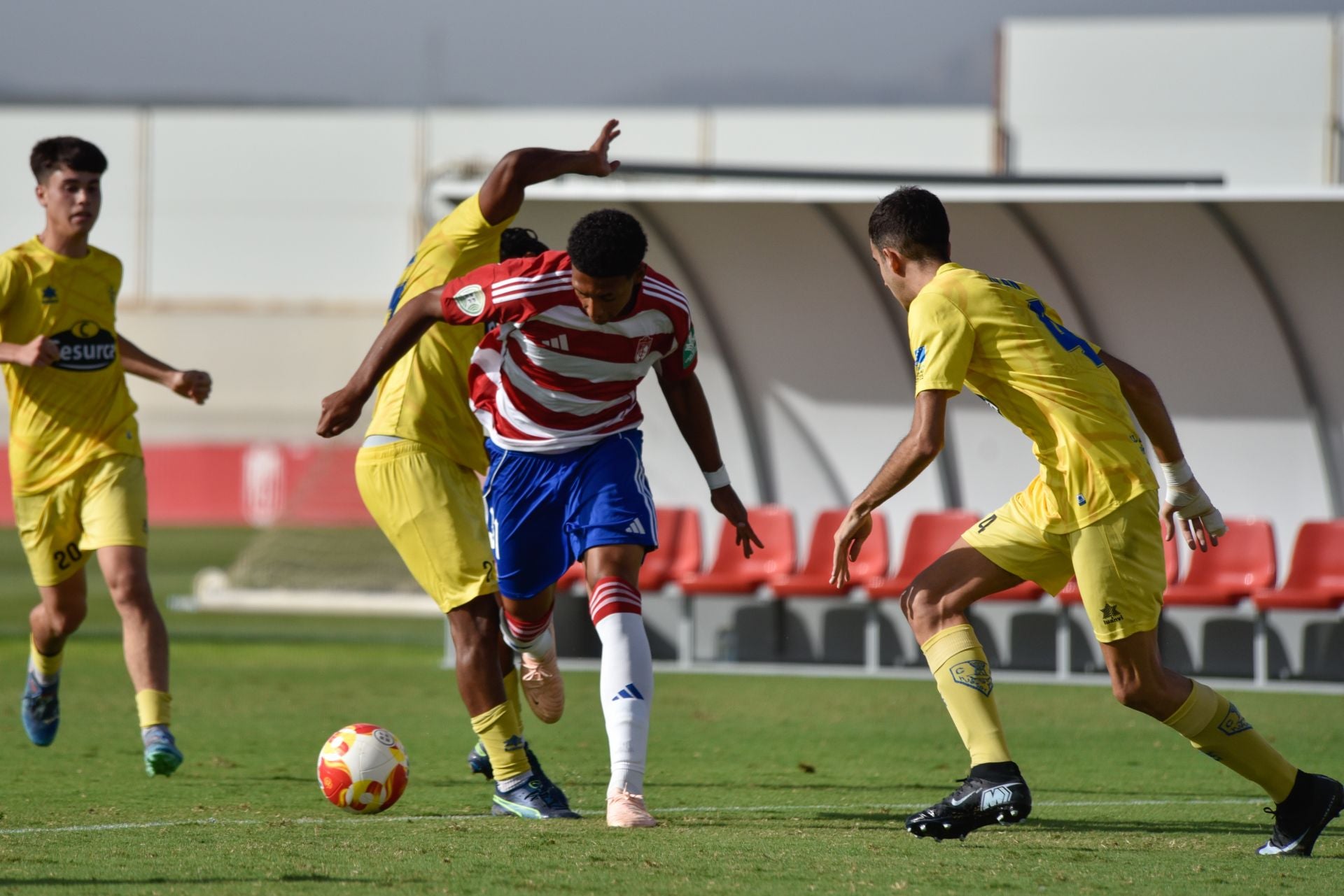 Las mejores imágenes del Recreativo Granada - Huétor Tájar