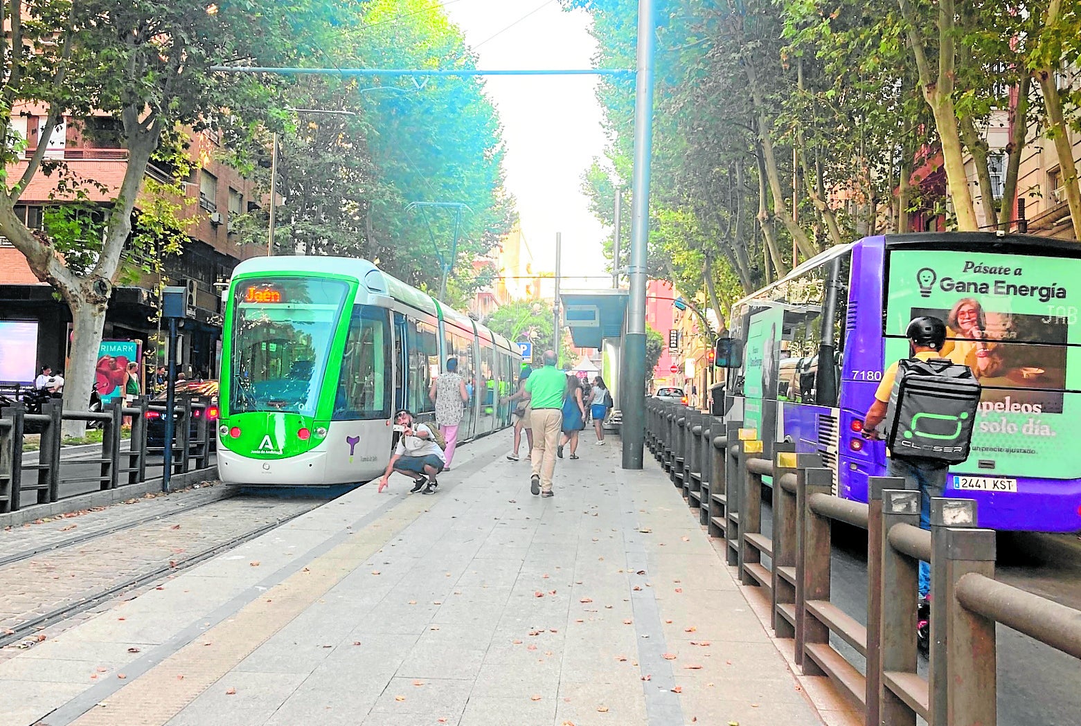 El tranvía llegó el pasado miércoles en pruebas hasta el final del recorrido, la parte alta del Paseo de la Estación.