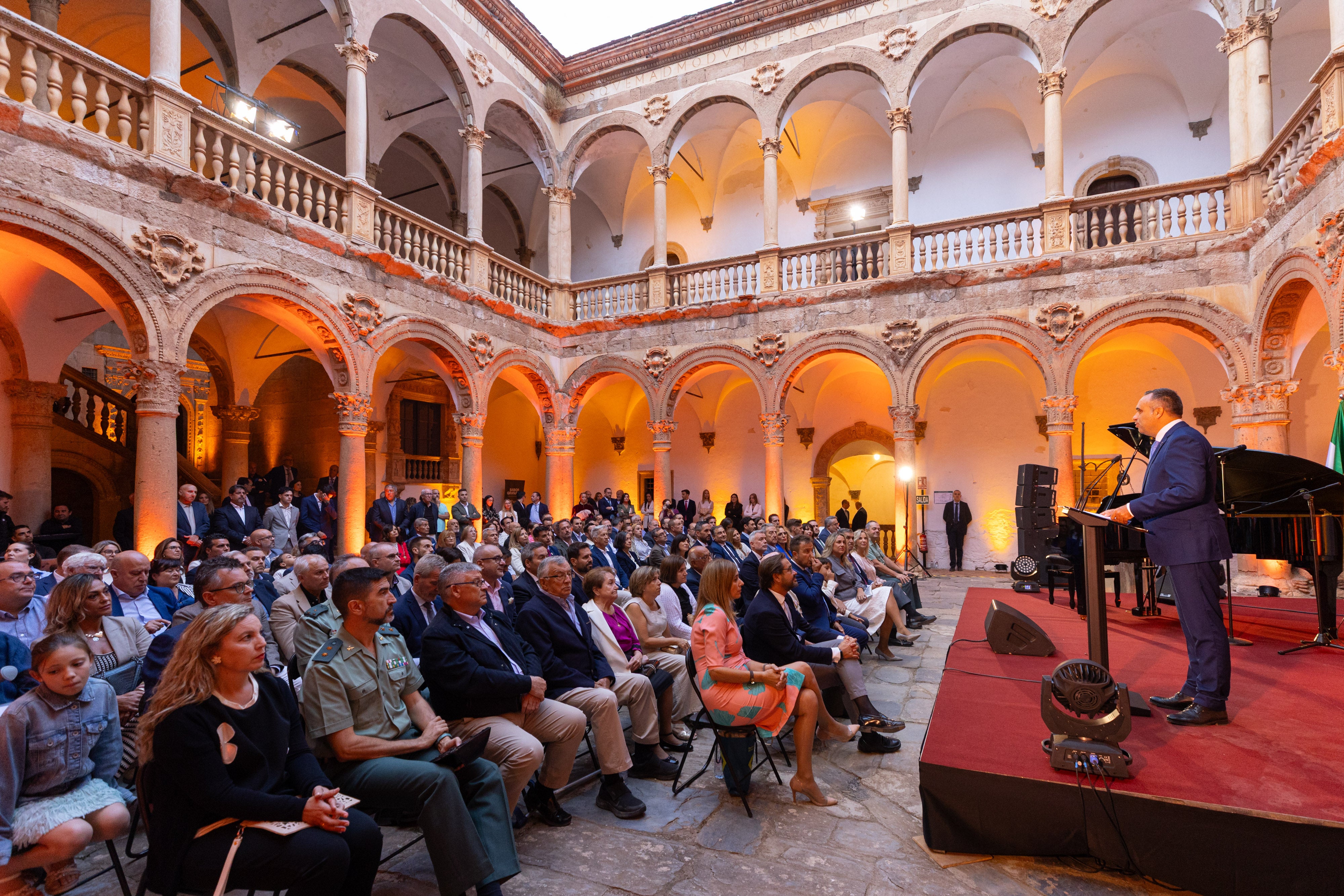 Las imágenes de la inauguración del castillo de La Calahorra este miércoles