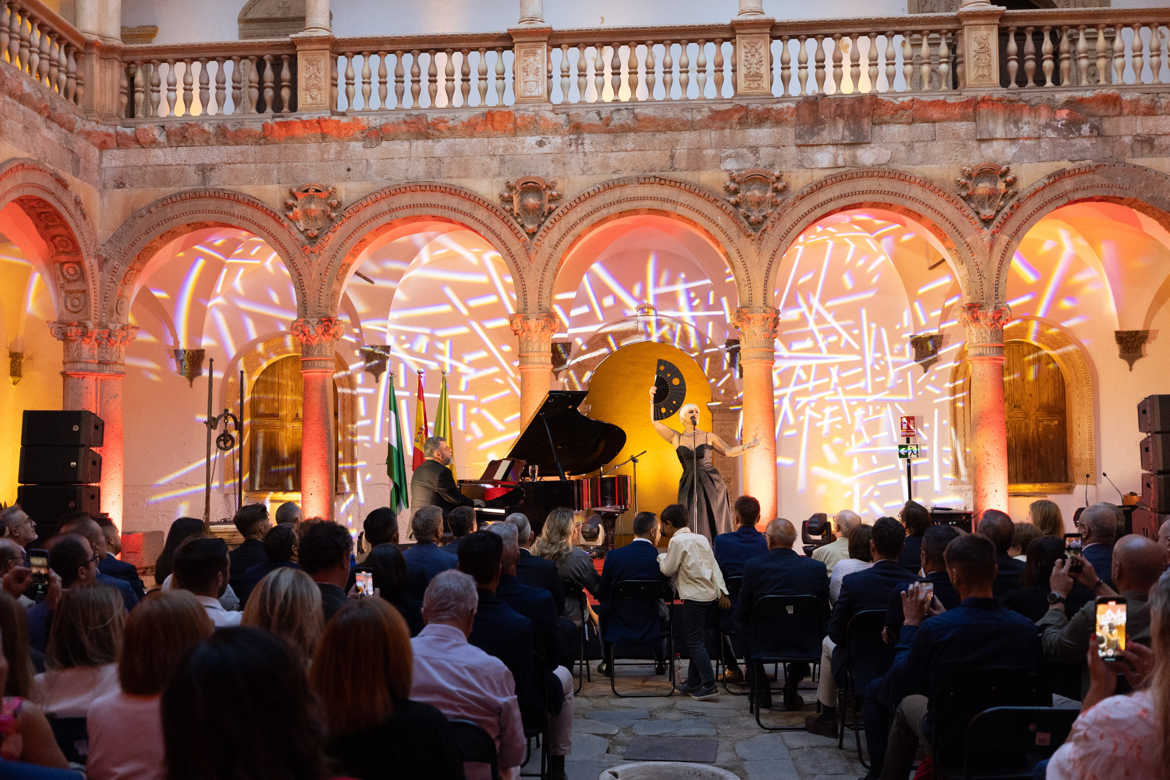 Las imágenes de la inauguración del castillo de La Calahorra este miércoles