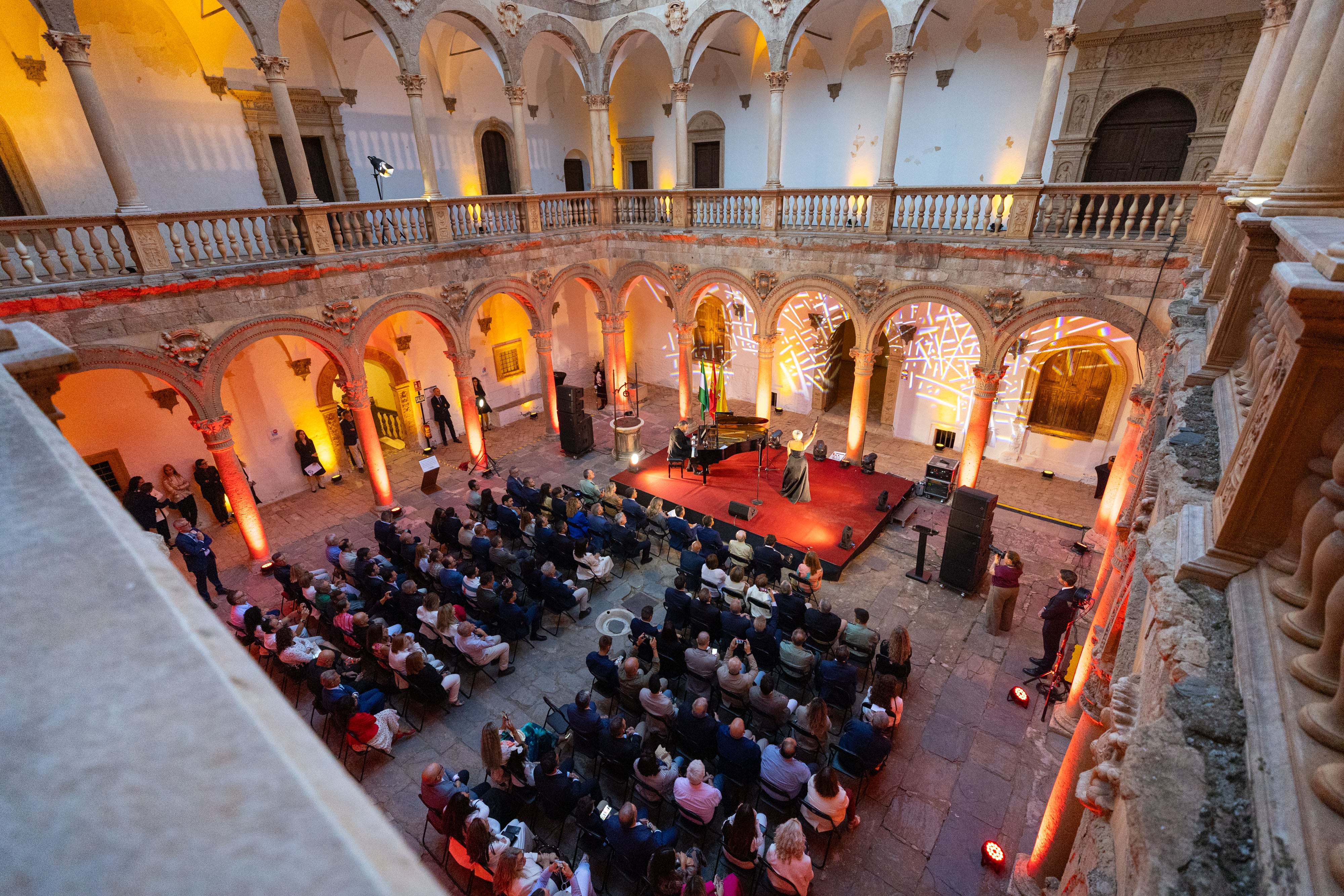 Las imágenes de la inauguración del castillo de La Calahorra este miércoles
