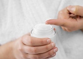 Retiran tres cremas por contener productos prohibidos para cosméticos