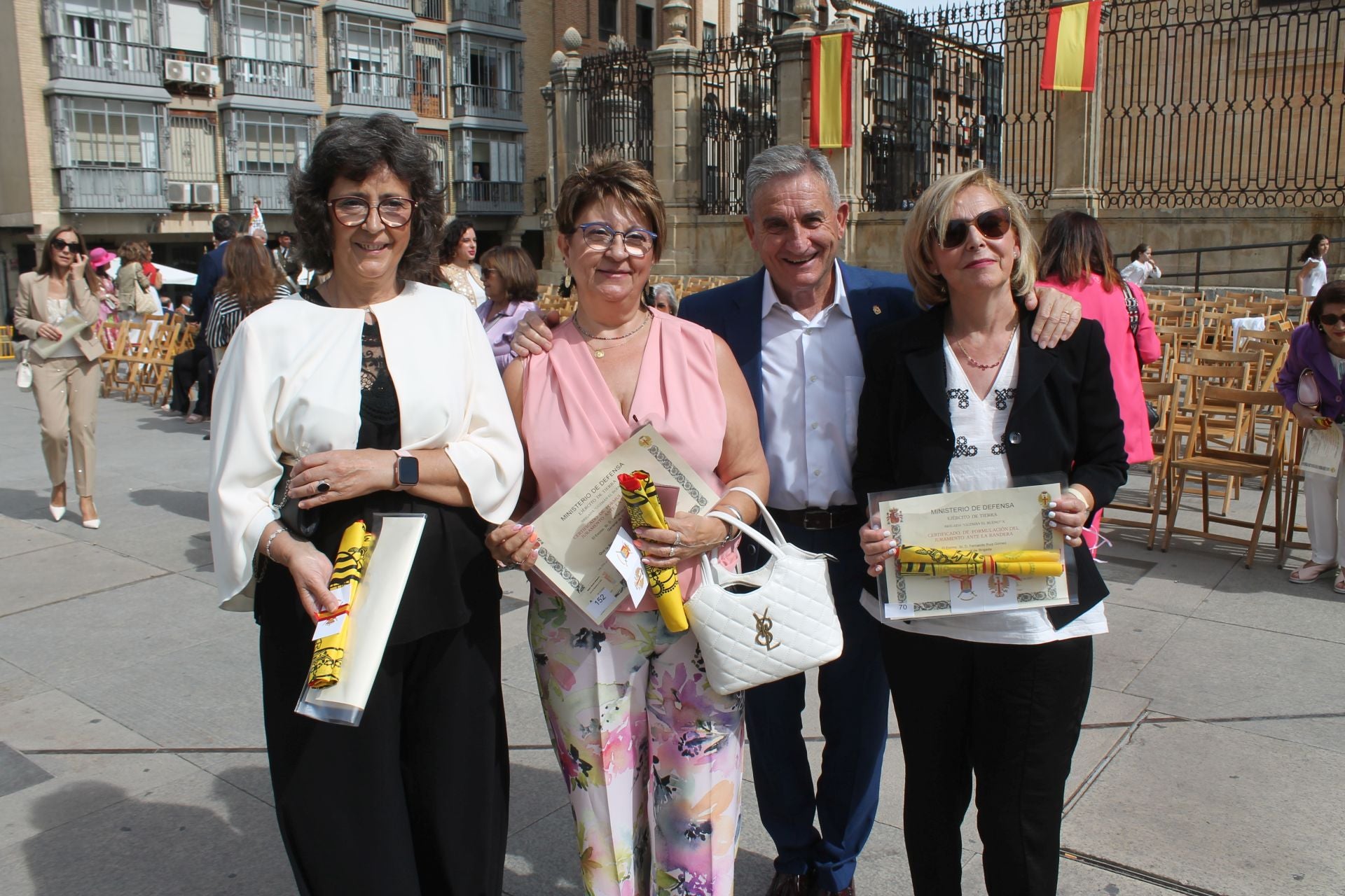Las imágenes de los 450 civiles que juran bandera en Jaén