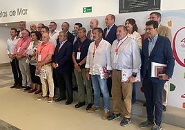 Foto de familia de la junta directiva de Coexphal.