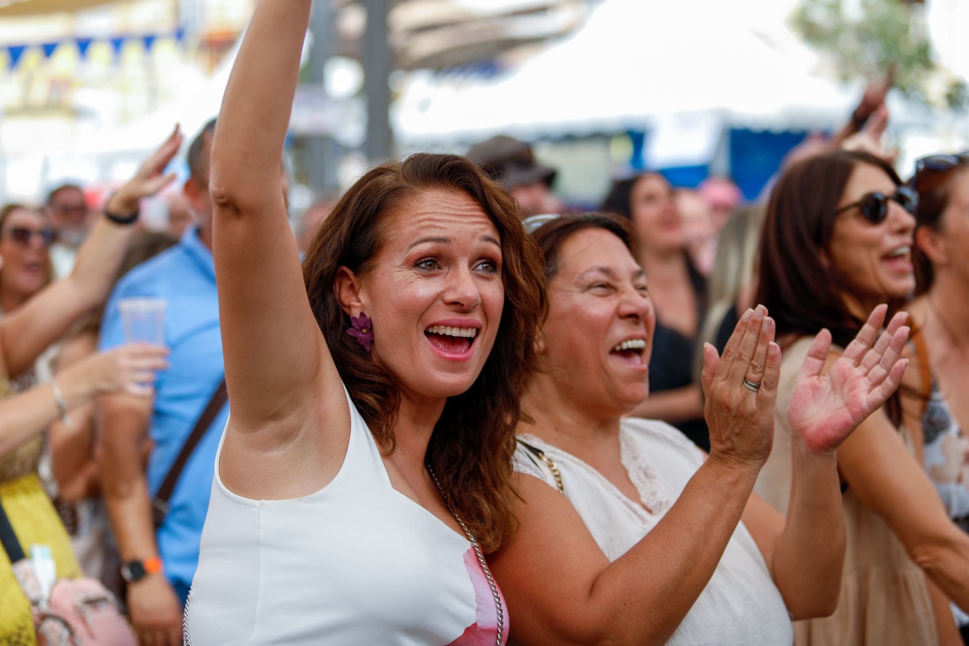 Las imágenes del ambiente en las fiestas de Armilla