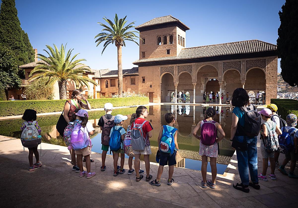 Visitantes y campamentos de vernao en la Alhambra