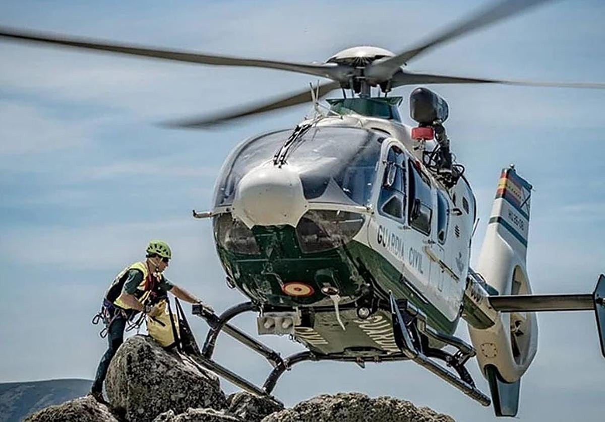 Helicóptero del GREIM de Guardia Civil.