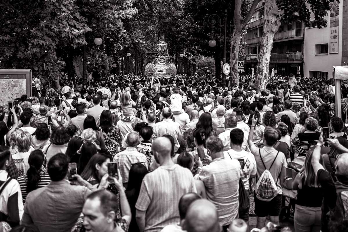 Las imágenes más íntimas de la procesión de la Virgen de las Angustias