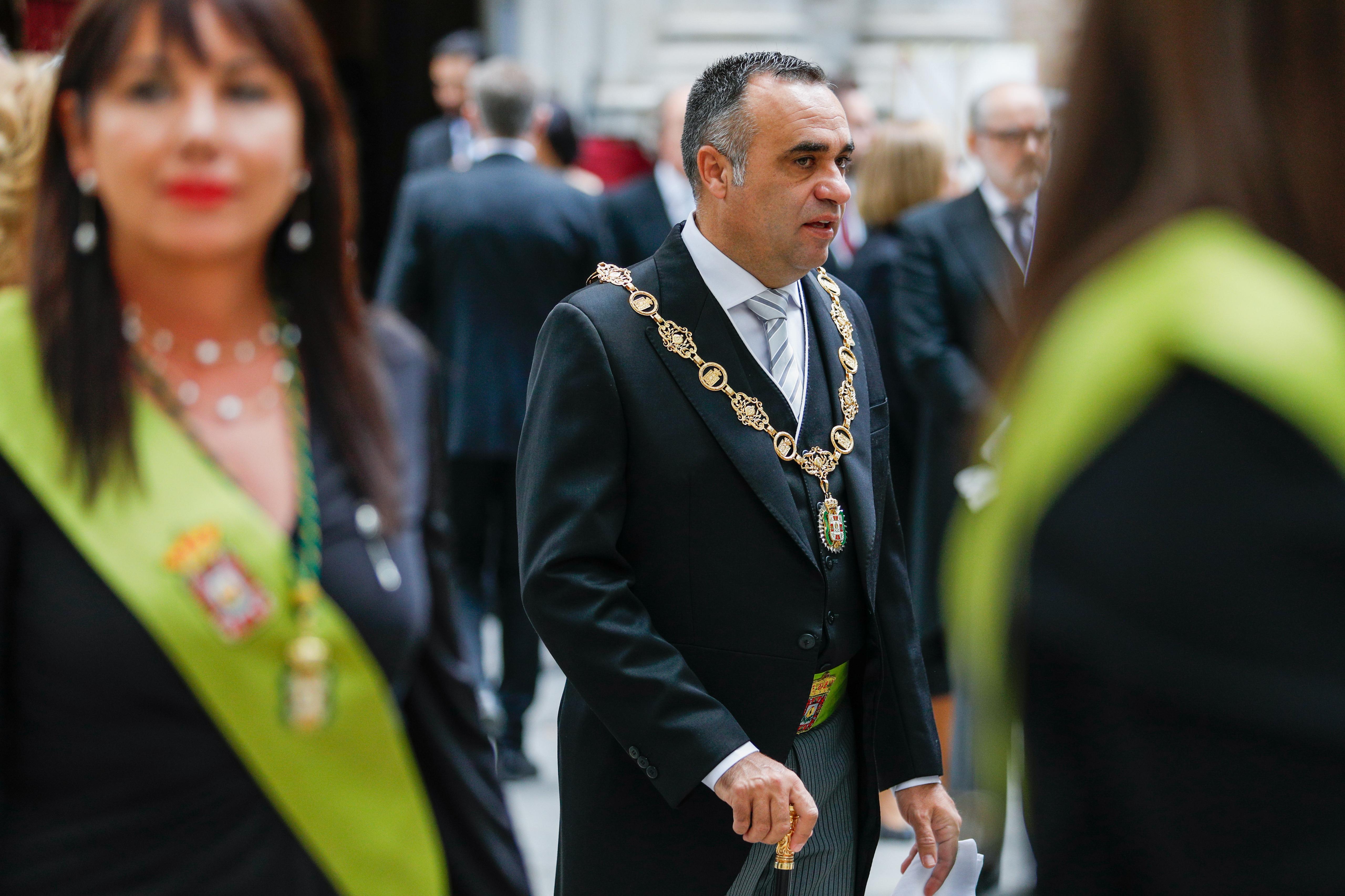 Las imágenes de la procesión de la Patrona por las calles de Granada
