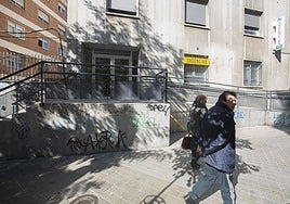 Entrada al servicio de Urgencias del centro de salud Gran Capitán.