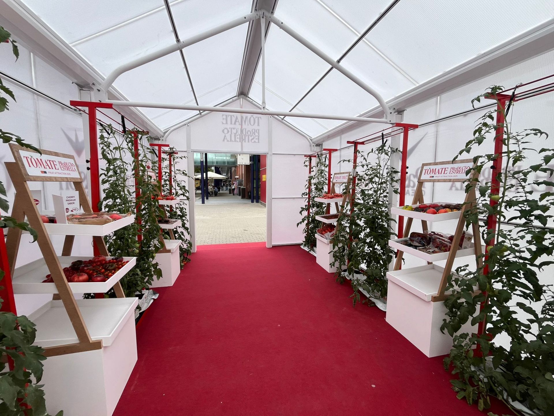 Almería se viste para el mejor escaparate de la agricultura, en Madrid