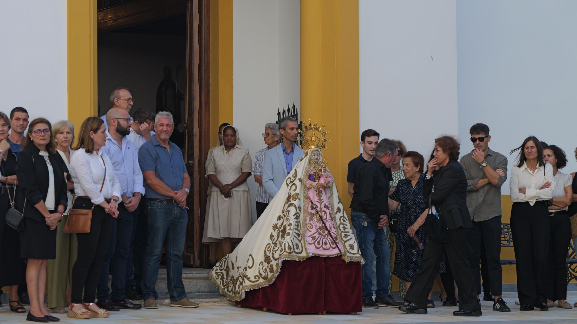 Las imágenes del entierro de Antonio Campos en Berja