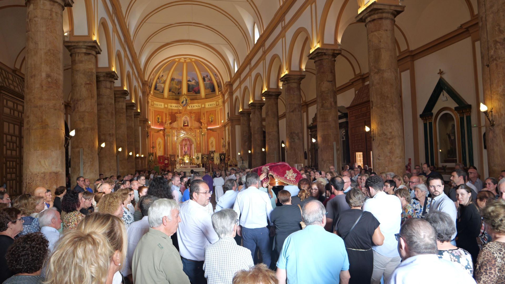 Las imágenes del entierro de Antonio Campos en Berja