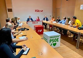 Pedro Fernández exige a Moreno «la bajada de ratio para reforzar la educación pública en Granada«